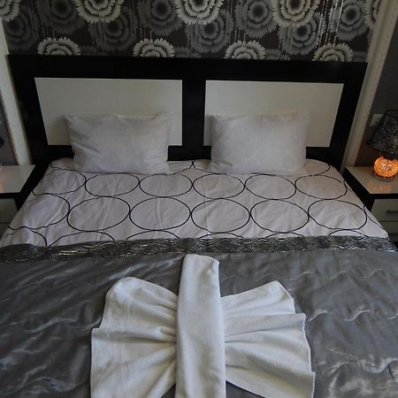 B&B Europa Hotel Kutaisi Pokoj fotografie